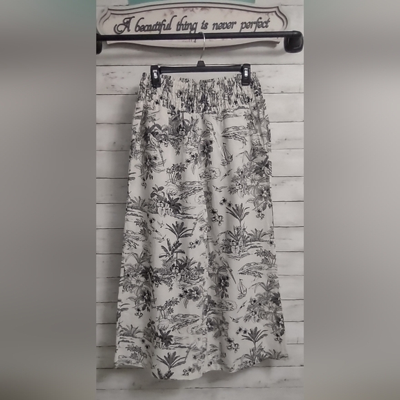 NWT $70! Sale $36! Tahari Linen-blend Super Wide Leg Beach Pant - Picture 1 of 10